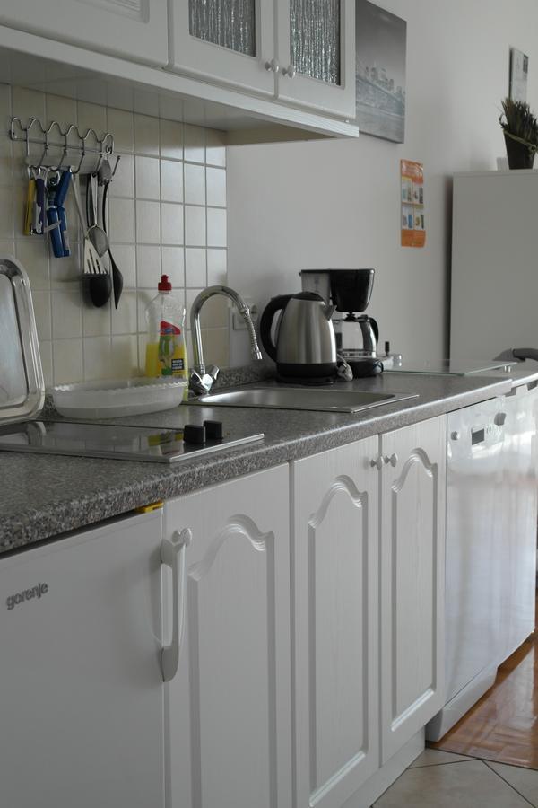 Apartments Laci Crikvenica Ngoại thất bức ảnh