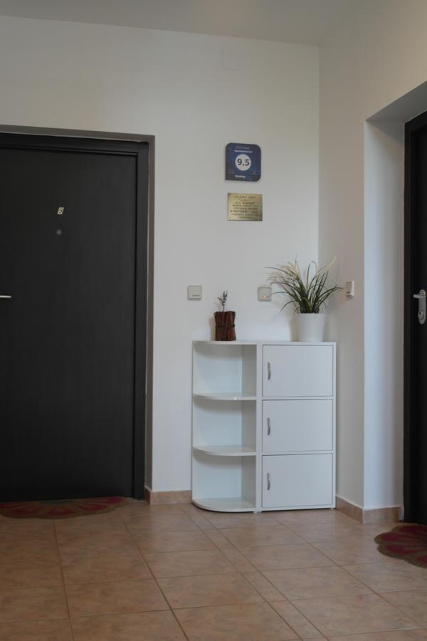 Apartments Laci Crikvenica Ngoại thất bức ảnh